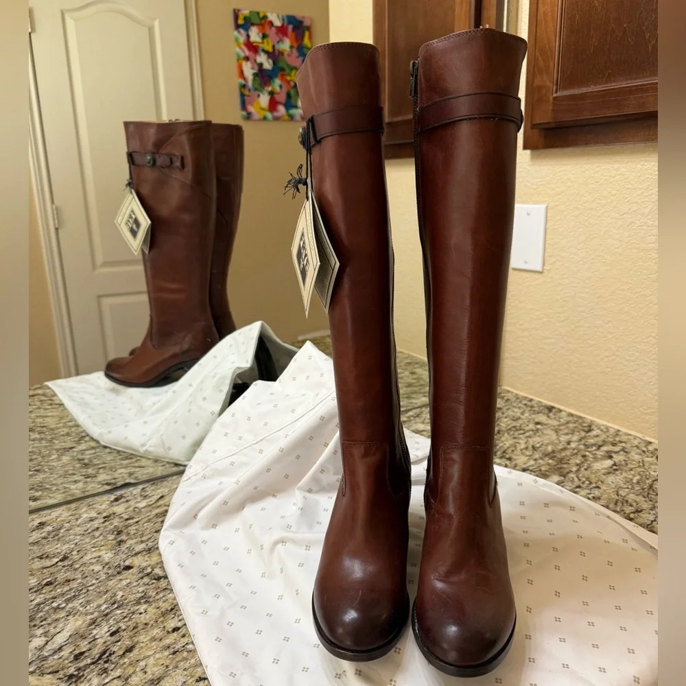 Frye Malorie Button Boots - New size 7.5 - Picture 3 of 7